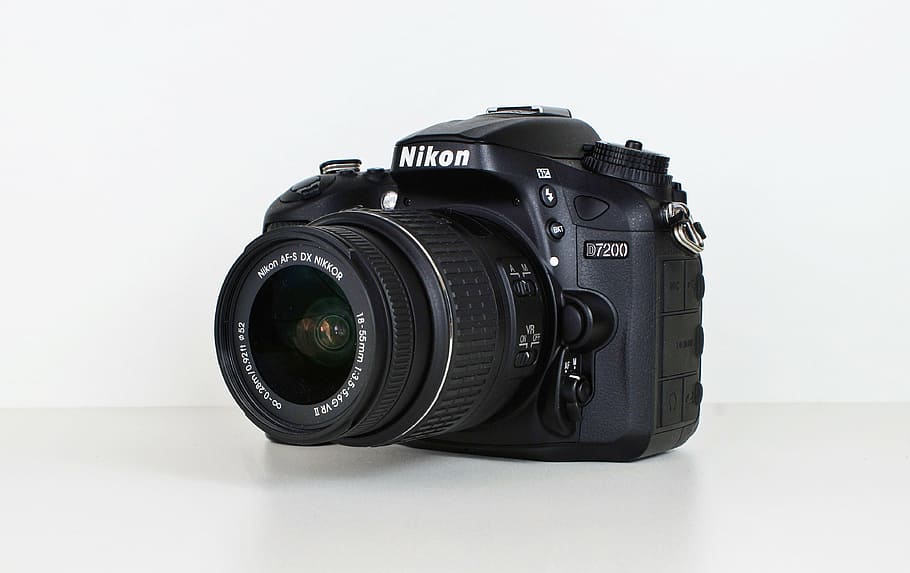 càmera, nikon, nikon d7200, càmera antiga, càmera de fotos, fotografia, llum de flaix, digital, càmera digital, foto, imatge, imatges, temes de fotografia, color negre, càmera - equip fotogràfic, sol objecte, fons blanc, tecnologia, cap gent, càmera slr, primer pla, dia, lent - instrument òptic, equip fotogràfic, lent - ull, a l'interior, tir de l'estudi, modern, tallar, còpia espai, equipament, netejar, 4K