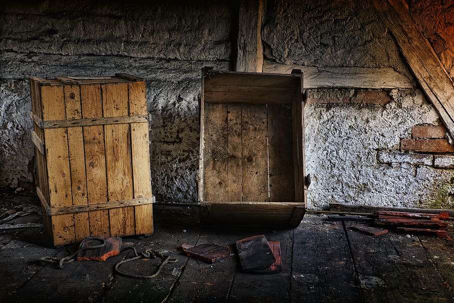 foto, marró, fusta, caixa, àtic, caixes, truss, casa, decaïment, malalt, vell, fachwerkhaus, taulons de fusta, taulons, maçoneria, hdr, fachwerkhäuser, edifici, arquitectura, façana, edifici amb fusta emmarcada, Caixa de fusta, sostre de coberta, sachdeva, material de fusta, passat de moda, rústic, brut, estructura construïda, porta, entrada, abandonat, cap gent, dia, obsoleta, exterior de l'edifici, resistent, espatllat, funció de construcció de parets, aixafar, finestra, història, deteriorament, a l'aire lliure, desordenat, arruïnat, paret de pedra, 4K