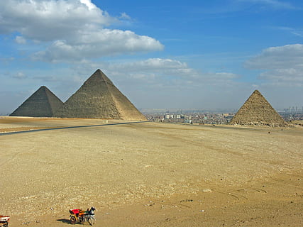 grande, piramide, Giza, Egitto, piramidi, Cairo, deserto, faraonico, sabbia, tomba, cielo, architettura, antico, storia, il passato, antica civiltà, nuvola - cielo, struttura costruita, destinazioni di viaggio, terra, viaggio, turismo, giorno, natura, esterno dell'edificio, persone accessorie, scenics - natura, clima arido, clima, all'aperto, archeologia, 2K, CC0, dominio pubblico, privo di copyright