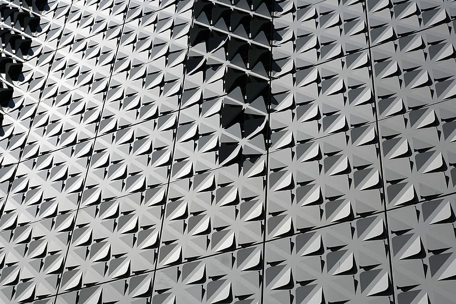 estructura, arquitectura, façana, gris, edifici, patró, marc complet, fons, primer pla, textura, disseny, forma, cap gent, repetició, creativitat, resum, estructura construïda, art i artesania, vista d’angle baix, forma geomètrica, forma de triangle, dia, metall, a l'interior, color plata, sostre, 4K