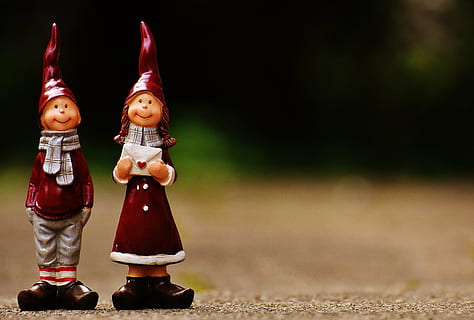 red, boy, girl, ceramic, figurines, figures, heart, funny, winter, christmas, deco, christmas time, advent, decoration, december, contemplative, decorated, toy, childhood, figurine, doll, children only, full length, outdoors, close-up, day, people, celebration, child, holiday, offspring, representation, human representation, males, clothing, rabbit - animal, focus on foreground, front view, nature, holiday - event, 5K