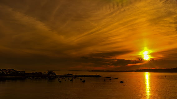 západ slunce, horizont, mraky, nebe, moře, slunce, krajina, večerní slunce, zapadající slunce, proti světlu, galicie, voda, mrak - nebe, scenics - příroda, krása v přírodě, klid, odraz, klidné scény, oranžová barva, Příroda, dramatická obloha, idylický, silueta, slunečního světla, nikdo, horizont nad vodou, venku, romantické nebe, 1080P, CC0, veřejná doména, bez autorských práv