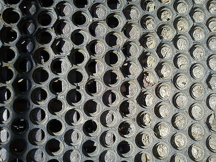 floor mat, hexagons, combs, shadow, hexagonal, background, pattern, course, geometric, backgrounds, full frame, circle, geometric shape, shape, no people, metal, textured, design, close-up, repetition, directly above, hole, day, indoors, in a row, metal grate, grid, silver colored, alloy, 2K, CC0, public domain, royalty free