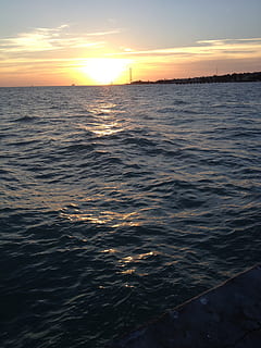 posta de sol, oceà, key west, mar, naturalesa, aigua, vespre, estiu, cel, llum solar, sol, bellesa a la natura, escenics - natura, tranquil·litat, davant del mar, escena tranquil·la, idíl·lic, color taronja, núvol - cel, cap gent, horitzó, horitzó sobre l’aigua, a l'aire lliure, escena no urbana, 2K, CC0, domini públic, lliure de regalies