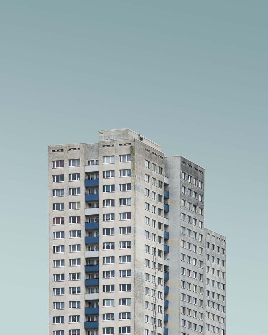 blanc, negre, concret, edifici, foto, gris, arquitectura, torre, gratacels, estructura construïda, exterior de l'edifici, cel, cel clar, ciutat, cap gent, vista d’angle baix, apartament, còpia espai, naturalesa, barri residencial, blau, negocis, dia, a l'aire lliure, alta - alta, finestra, luxe, 5K