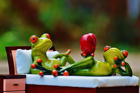 Frog, Love, Bedside Table, Heart, bed, figure, funny, cute, concerns, couch, valentine's day, sweet, animal, together, togetherness, green color, red, fruit, no people, day, close-up, food, food and drink, focus on foreground, animal representation, healthy eating, representation, still life, table, selective focus, freshness, indoors, toy, wellbeing, creativity, 4K, CC0, public domain, royalty free