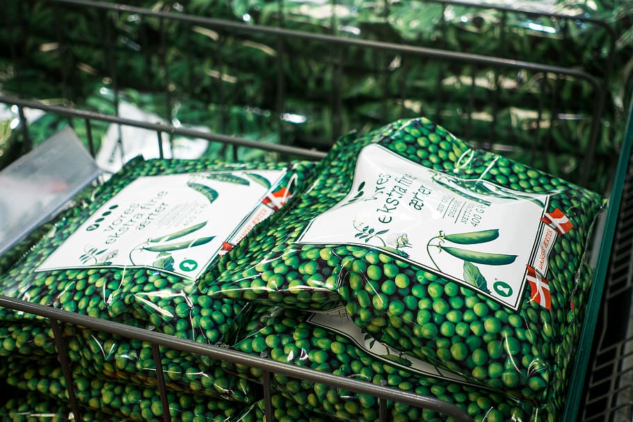 Frozen peas, peas, store, market, retail, shopping, close-up, no people, day, indoors, supermarket, green color, focus on foreground, text, plant, communication, western script, still life, nature, arts culture and entertainment, outdoors, selective focus, high angle view, container, land, growth, field, green, 5K