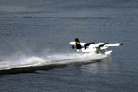 float plane, νερό, αεροπλάνο, φλοτέρ, Μεταφορά, αεροσκάφος, πτήση, μεταφορά, πετώ, υδροπλάνο, αεροπορία, ωκεανός, πτέρυγα, προσγείωση, ταξίδι, ο ΤΟΥΡΙΣΜΟΣ, αερογραμμή, επιβάτης, τεχνολογία, φύγω, προορισμός, αεροπλάνο γραμμής, ναυτικό σκάφος, προκυμαία, θάλασσα, σε εξωτερικό χώρο, ζωικά θέματα, ζώο, πουλί, ζώα στη φύση, σπονδυλωτό, ημέρα, κίνηση, άγριας ζωής των ζώων, φύση, ομορφιά στη φύση, χωρίς κόσμο, τρόπος μεταφοράσ, ένα ζώο, κολύμπι, 1080P, CC0, δημόσιος τομέαςα, χωρίς δικαιώματαe