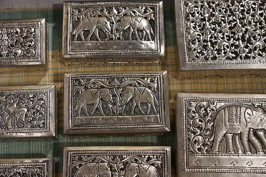 boks, kunst, håndværk, boks, kunst, arkitektur, gammel, arkitektur og bygninger, udsmykkede, historie, carving - håndværk produkt, ingen mennesker, fuld ramme, tæt på, Kunst og håndværk, indendørs, fortiden, mønster, kreativitet, design, repræsentation, baggrunde, antik, valg, menneskelig repræsentation, bygget struktur, blomstermønster, 5K