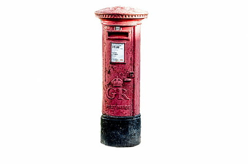 roșu, negru, cutie poștală de metal, post, cutie, cutie poștală, Poștă, britanic, letterbox, Marea Britanie, regal, scrisoare, regat, vechi, Engleză, stâlp, izolat, livrare, în vârstă de, alb, călătorie, coloana stâlpilor, tipic, fier, plic, simbol, coroană, poştal, serviciu, timbre, studio shot, fundal alb, nici o persoana, în interior, un singur obiect, comunicare, spațiu copie, a închide, elimina, natură moartă, număr, text, omul făcut, antic, lemn - material, metal, western script, 1080P, CC0, domeniu public, fără drepturi de autor