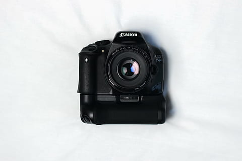 siyah, canon eos dslr kamera, kamera, kanon, elektronik, lens, fotoğrafçılık temaları, kamera - fotoğrafik donanımlar, siyah renk, teknoloji, tek nesne, fotoğraflama, Elektronik endüstrisi, dijital kamera, stüdyo çekimi, eski moda, fotoğrafik donanım, lens - optik alet, içeriye, insansız, Beyaz arkaplan, lens - göz, kesmek, kapatmak, slr kamera, aktivite, modern, video, 4K, CC0, kamu malı, telif ücretsiz