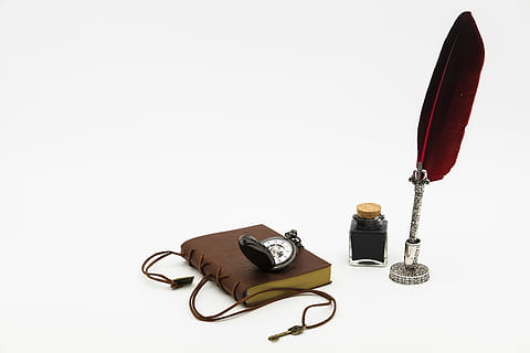 black, silver ink, well, beside, pocket, watch, feather, leave, communicate, communication, book, diary, memoirs, history, time, past, memory, secret, letters, fountain pen, pen, writing implement, ink, inkwell, studio shot, cut out, copy space, white background, indoors, men, technology, one person, listening, holding, business, white color, equipment, fun, relaxation, adult, males, emotion, 5K, CC0, public domain, royalty free