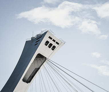 Torre Blanca, blanco, torre, cables, edificio, arquitectura, diseño, cable, polo, ligero, bulbo, estadio, cielo, nubes, nube - cielo, vista de ángulo bajo, día, nadie, al aire libre, estructura construida, naturaleza, transporte, el color blanco, modo de transporte, conexión, enviar, puente, puente - estructura hecha por el hombre, barco náutico, exterior del edificio, viaje, metal, 4K