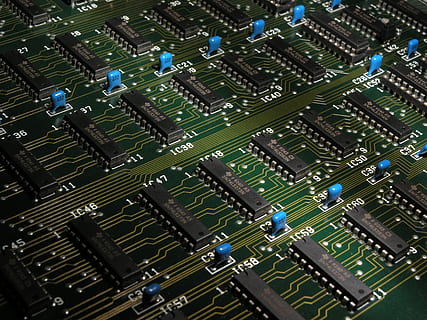 circuit vert, électronique, Composants, chips, ordinateur, planche, La technologie, conseil principal, carte mère, numérique, circuit, Matériel, l'informatique, processeur, portable, équipement, moderne, lumière latérale, Contexte, circuits, micro, intégré, CPU, pc, système, technologie, puce électronique, électricité, microprocesseur, électrique, Industrie électronique, fermer, circuit imprimé, puce informatique, industrie, arrière-plans, plein cadre, personne, lien, couleur verte, complexité, vue grand angle, partie informatique, équipement informatique, à l'intérieur, modèle, la communication, composant électrique, équipement électrique, 2K, CC0, domaine public, libre de droits