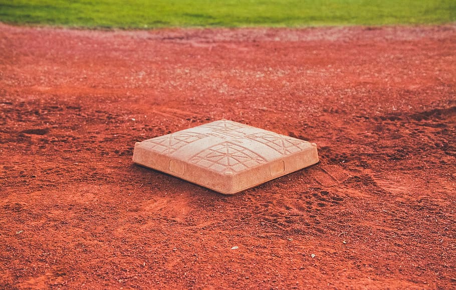 náměstí, hnědý, beton, baseballová základna, půda, baseball, báze, písek, Červené, zelená, sport, den, nikdo, venku, hry pro volný čas, zaměřit se na popředí, Příroda, hřiště, geometrický tvar, tráva, baseball - sport, tvar, vysoký úhel pohledu, soutěž, špína, detail, baseballový diamant, pole, 5K