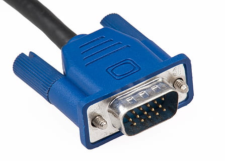 blauwe vga-kabel, vga, kabel, plug, computer, technologie, verbinding, connector, koord, uitknippen, blauw, witte achtergrond, zakelijke activiteiten, bedrijf, geen mensen, netwerkaansluitingsstekker, metaal, uitrusting, detailopname, studio opname, enkel object, werktuig, stilleven, binnenshuis, communicatie, plastic, witte kleur, stroomvoorziening, elektrische apparatuur, 1080P, CC0, publiek domein, royaltyvrij