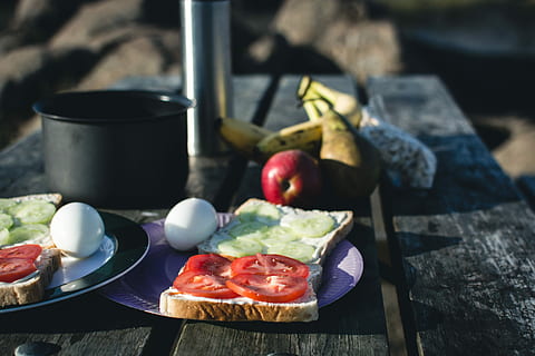 camping breakfast, nature, Camping, breakfast, eggs, healthy, outside, sandwich, summer, food, tomato, cheese, meal, vegetable, freshness, dinner, gourmet, table, lunch, cooking, wood - Material, snack, red, slice, bread, healthy Eating, close-up, pizza, food and drink, no people, fruit, day, wellbeing, dairy product, kitchen utensil, egg, household equipment, outdoors, preparing food, table knife, 5K