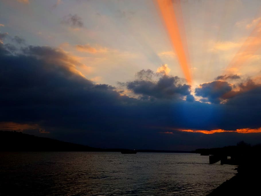 tramonto, acqua, crepuscolo, nube, barca, nuvola - cielo, silhouette, Paesaggi, natura, cielo drammatico, cielo, scenics - natura, bellezza nella natura, scena tranquilla, la tranquillità, mare, idilliaco, nessuno, colore arancione, all'aperto, scena non urbana, 1080P