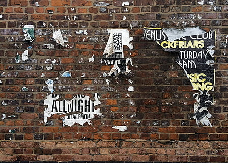 brązowy, beton, bloki ścienne, Ściana, cegły, plakat, stary, blok, grunge, budynek, tekstura, w wieku, zasłona, brudny, murarstwo, wzór, wyblakły, cement, budowa, Dom, przestrzeń, miejski, ciemny, wnętrze, retro, szorstki, powierzchnia, architektura, czerwony, starożytny, materiał, zardzewiały, zabytkowe, solidny, cegła, ceglana ściana, funkcja budowy ścian, tła, znak, tekst, porozumiewanie się, pismo zachodnie, żadnych ludzi, zbudowana struktura, graffiti, dzień, na zewnątrz budynku, kreatywność, pełna ramka, na dworze, Sztuka uliczna, Wielka litera, Miasto, wiadomość, 1080P, CC0, domena publiczna, darmowe zdjęcia