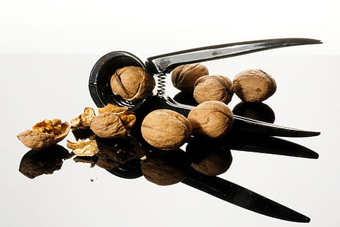 nut, nutcracker, nutshells, christmas time, crack, christmas, breaking up, food, bake, healthy, nuts, studio shot, white background, still life, indoors, food and drink, close-up, no people, kitchen utensil, cut out, wellbeing, eating utensil, spoon, freshness, healthy eating, choice, high angle view, variation, large group of objects, 2K, CC0, public domain, royalty free