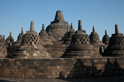 Indonésie, Bropudur, Java, architecture, structure construite, religion, l'histoire, le passé, Destinations de voyage, croyance, ciel, lieu de culte, ancien, spiritualité, Voyage, tourisme, personne, bâtiment, la civilisation ancienne, la nature, extérieur du bâtiment, 4K, CC0, domaine public, libre de droits