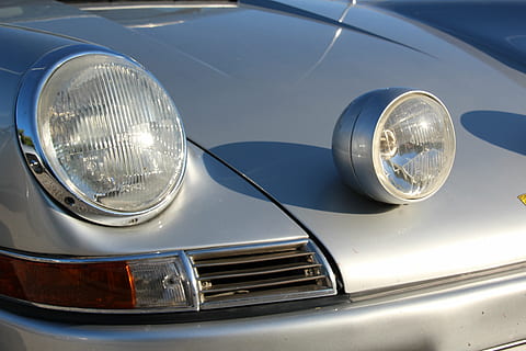 porsche, Silber-, Frontscheinwerfer, Transportmittel, Auto, Scheinwerfer, Kraftfahrzeug, Landfahrzeug, Retro-Stil, Transport, Metall, Lichtanlage, Oldtimer, Nahansicht, Chrom, keine Leute, glänzend, Glas - Material, Reichtum, Luxus, draußen, Vorderansicht, silberfarben, Fahrzeuglicht, 5K, CC0, gemeinfrei, lizenzfrei