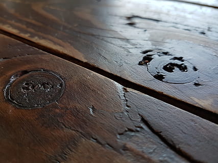 tre, tømmer, bord, flate, tekstur, mørk, rustikk, mønster, naturlig, hard, tre - materiale, ingen folk, nærbilde, Nummer, strukturert, innendørs, selektiv fokusering, dag, bakgrunn, metall, brun, planke, høy vinkel visning, full ramme, trekorn, 4K, CC0, offentlig domene, opphavsrett gratis