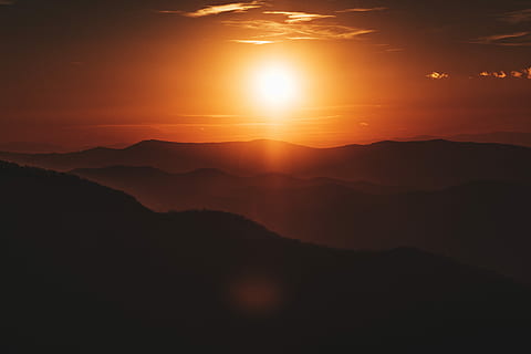 vista, silueta de muntanya, posta de sol, silueta de turons de fotos, daurat, hores, sol, paisatge, naturalesa, cel, horitzó, cresta de muntanya, muntanya, Serra, silueta, escènic, parc, nacional, escenics - natura, bellesa a la natura, tranquil·litat, medi ambient, escena tranquil·la, llum solar, idíl·lic, cel dramàtic, núvol - cel, color taronja, majestuós, cap gent, a l'aire lliure, cim de muntanya, paisatge dramàtic, 5K, CC0, domini públic, lliure de regalies