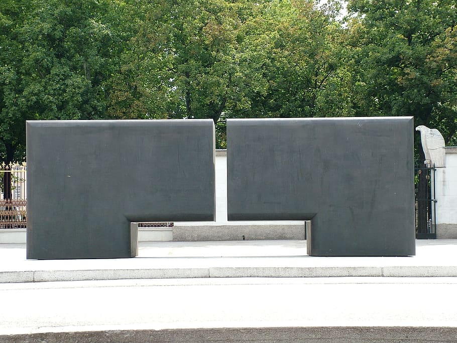 kameny, spojení, paralelní, venku, podepsat, nikdo, den, strom, Příroda, rostlina, architektura, růst, slunečního světla, zelená barva, stavba, prázdný, absence, Dějiny, park, pamětní, hřbitov, minulost, stín, zeď, 2K