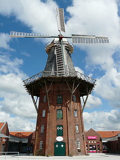 mølle, vindmølle, vinge, vind, hjul, vindrulle, rotor, tur, energi, male, dyke mølle, historisk bevarelse, frisia mølle, nord, øst frisien, lavere saxoni, mølle museum, sky - himmel, himmel, alternativ energi, lav vinkel visning, bygget struktur, dag, arkitektur, bygning udvendig, natur, vedvarende energi, vindkraft, turbine, traditionel vindmølle, brændstof og elproduktion, miljøbeskyttelse, miljø, ingen mennesker, udendørs, bygning, 2K, CC0, offentligt domæne, royaltyfrie