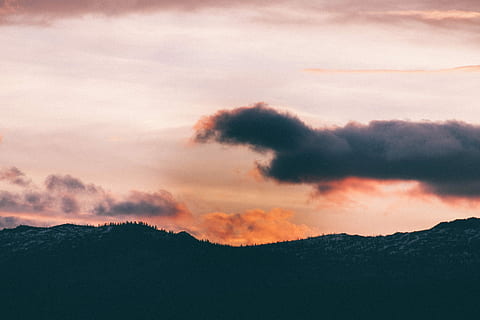 núvols blancs, silueta, muntanya, blau, blanc, cel, núvol, Serra, taronja, sortida del sol, posta de sol, daurat, brillar, turó, silenci, silenciós, pacífica, tranquil, hora daurada, al matí, idaho, mccall, payette, llac, núvol - cel, bellesa a la natura, escenics - natura, cel dramàtic, medi ambient, naturalesa, tranquil·litat, cap gent, paisatge, escena tranquil·la, cloudscape, idíl·lic, majestuós, vespre, a l'aire lliure, 4K, CC0, domini públic, lliure de regalies