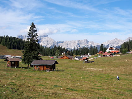 alm, bergen, weide, Hinterstoder, Oostenrijk, berghut, wandelen, hut, berg-, ingebouwde structuur, architectuur, buitenkant van het gebouw, gebouw, fabriek, hemel, schoonheid in de natuur, milieu, veld-, landschap, boom, bergketen, natuur, gras, dag, huis, land-, scenics - natuur, woonwijk, 4K, CC0, publiek domein, royaltyvrij