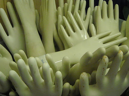 keramisk, hænder, finger, form, design, tommelfinger, hvid, human, model, handsker, ringe, arm, kvinde, gestikulerer, han-, håndflade, mad og drikke, ingen mennesker, mad, tæt på, friskhed, indendørs, stilleben, sund kost, velvære, grøntsag, fuld ramme, baggrunde, stor gruppe af objekter, overflod, rå fødevarer, klar til at spise, hvid farve, høj vinkel visning, beholder, hakket, 1080P, CC0, offentligt domæne, royaltyfrie
