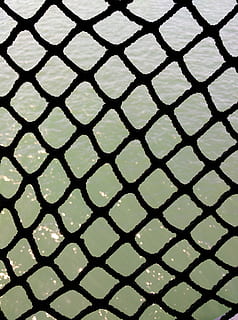 Netz, Knoten, verknüpft, Muster, Textur, nautisch, Ozean, Meer, Wasser, industriell, maritim, Hintergründe, Vollbild, schwarze Farbe, keine Leute, Nahansicht, Wiederholung, Design, texturiert, gestalten, Geometrische Figur, Metall, Gitter, Tag, Metallgitter, draußen, Zaun, High Angle View, Natur, Struktureffekt, 4K, CC0, gemeinfrei, lizenzfrei