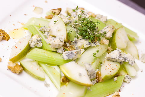 salata, kereviz, Fındık, ceviz, armut, peynir, rokfor, sağlıklı, vejetaryen, yemek, diyet, vitaminler, Gıda, sebzeler, beslenme, lezzetli, frisch, faydalanmak, yiyecek ve içecek, dilim, sağlıklı beslenme, tazelik, sebze, refah, plaka, yemeye hazır, kapatmak, Yunan yemeği, günlük ürün, garnitür, insansız, içeriye, hizmet boyutu, salatalık, düşkünlük, vejeteryan yemeği, akşam yemegi, 5K, CC0, kamu malı, telif ücretsiz