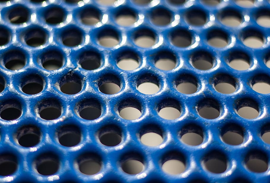 Muster, Blau, Nahansicht, strukturierten Hintergrund, Makro, Design, Textur, Vollbild, Hintergründe, Metall, Kreis, Geometrische Figur, keine Leute, gestalten, Loch, selektiver Fokus, Wiederholung, texturiert, drinnen, Gitter, Legierung, Tag, lila, stehlen, silberfarben, 4K