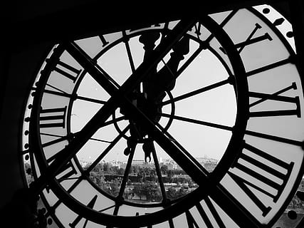 round, black, metal tower clock, clock, timepiece, perspective, clock face, hours, minutes, roman numerals, vintage, time, built structure, roman, indoors, roman numeral, architecture, no people, close-up, shape, tourism, minute hand, silhouette, pattern, clock tower, circle, travel destinations, geometric shape, travel, wheel, directly below, 4K, CC0, public domain, royalty free