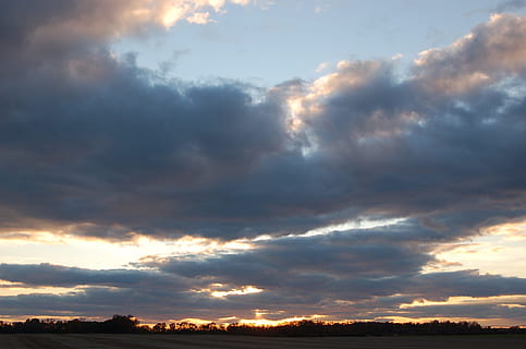 nuvens, por do sol, roxo azulado, azul sol, céu, roxa, azul, Dom, panorama, laranja, natureza, crepúsculo, viagem, verão, nascer do sol, horizonte, tarde, alvorecer, Rosa, dramático, colorida, luz solar, tranquilo, rural, leve, bonita, exterior, cênico, campo, cena, temporada, manhã, meio Ambiente, país, ensolarado, brilho do sol, nuvem - céu, scenics, cloudscape, céu dramático, beleza na natureza, scenics - natureza, ninguém, tempestade, tranquilidade, cena tranquila, nublado, temor, ao ar livre, idílico, meteorologia, 1080P, CC0, domínio público, royalty free
