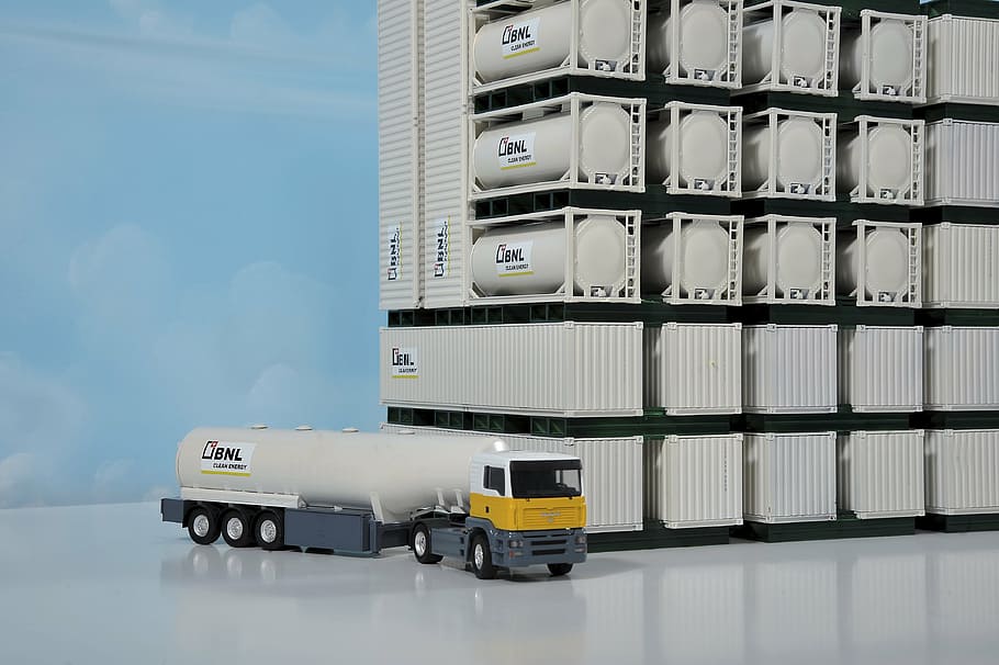netejar, energia, modular, poder, estació, renovable, innovació, electricitat, verd, sostenible, medi ambient, indústria, tecnologia, futur, ecologia, eco, alternativa, manera de transport, transport, vehicle terrestre, camió, transport de mercaderies, negocis, Enviament, automòbil, contenidor de càrrega, semi-camió, cap gent, arquitectura, dia, vehicle comercial terrestre, contenidor, cotxe, pila, viatjar, moviment, a l'aire lliure, transport per carretera, 4K