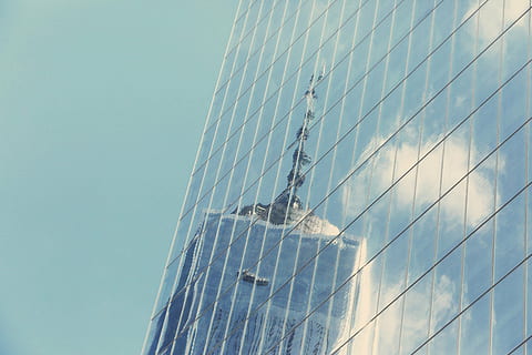niedrig, Winkel Foto, Vorhangfassade, Winkel, Fotografie, Vorhang, Wand, Gebäude, Fenster, Reflexion, Turm, Hochhaus, die Architektur, modern, Wolkenkratzer, keine Leute, gebaute Struktur, Tag, Gebäudehülle, Flachwinkelansicht, Himmel, draußen, Bürogebäude außen, Glas - Material, Stadt, Büro, Natur, große Höhe, klarer Himmel, Glas, 5K, CC0, gemeinfrei, lizenzfrei