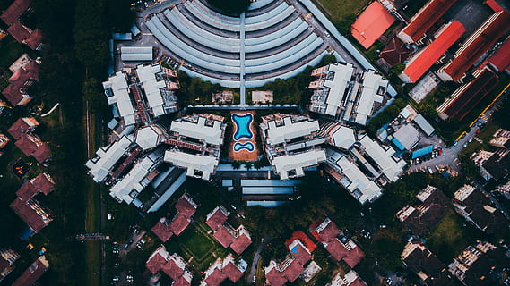 antenne, se fotografering, høyhuset, bygninger, utsikt, by, struktur, bygning, drone, leilighet, living, ovenfra, kart, gate, basseng, symmetri, hjem, hus, Dji, snill, Mann, spinnner, fidget, bygge eksteriør, arkitektur, bygget struktur, høy vinkel visning, ingen folk, dag, tak, flybilde, utendørs, boligområde, bybildet, reisemål, natur, byliv, 2K, CC0, offentlig domene, opphavsrett gratis