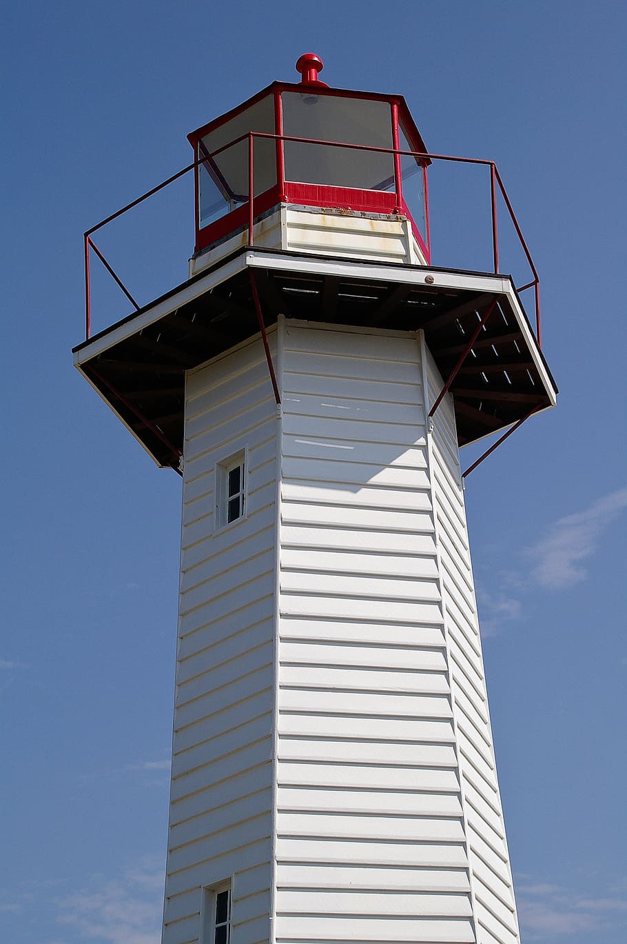 far, cel, blanc, vermell, torre, navegació, llanterna, històric, Austràlia, arquitectura, estructura construïda, vista d’angle baix, exterior de l'edifici, naturalesa, dia, seguretat, edifici, cap gent, protecció, orientació, cel clar, Color blanc, a l'aire lliure, blau, torre de vigilància, 2K