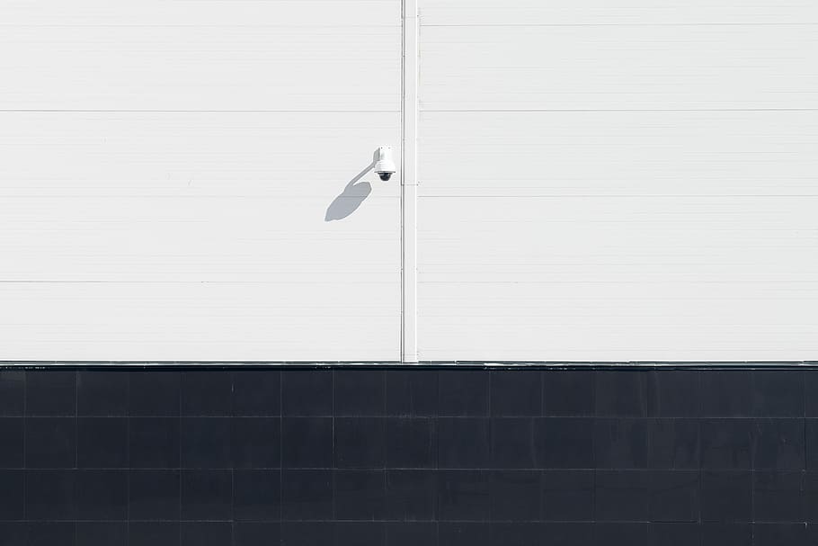 untitled, væg, kamera, cCTV, minimal, bygning, arkitektur, hvid, sort, tech, teknologi, storebror, ser, minimalisme, bygget struktur, bygning udvendig, ingen mennesker, dag, murbygningsfunktion, lav vinkel visning, udendørs, sollys, sikkerhed, hvid farve, mønster, beskyttelse, overvågningskamera, kontor, by, natur, loft, 2K