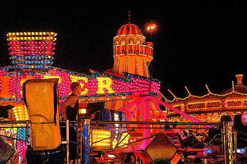 giusto, divertimento, luna park, giostra, luci, luminosa, notte, Nottingham, Oca, illuminato, posto famoso, architettura, struttura costruita, esterno dell'edificio, destinazioni di viaggio, cielo, nessuno, natura, città, costruzione, Torre, celebrazione, all'aperto, viaggio, turismo, decorazione, attrezzatura per l'illuminazione, alto - alto, edificio per uffici esterno, grattacielo, negozio natalizio, 720P, CC0, dominio pubblico, privo di copyright