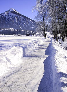 vinter, vinterlige, sne, bjerge, vinter magi, træer, sne lane, kold, natur, udendørs, bjerg, landskab, koldtemperatur, kold temperatur, skønhed i naturen, hvid farve, scenics - natur, træ, rolig scene, plante, dag, miljø, ro, dækker, himmel, snedækket bjerg, ingen mennesker, pulver sne, 1080P, CC0, offentligt domæne, royaltyfrie
