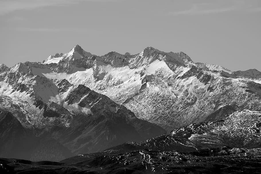 fotografia di paesaggio, bianca, montagna, montagne, alpino, vertice, imponente, paesaggio, natura, la neve, cielo, Austria, escursioni a piedi, alpinismo, paesaggio di montagna, immagine del calendario, ghiacciaio, valle, prospettiva, vista distante, vista, panorama, orizzonte, autunno, Nuova Zelanda, zillertaler alpen, pizzo impero, ricco spitz, ricco gruppo di spitz, cresta di gallo, pettine di gerlos, pizzo selvaggio gerlos, Gabler, karspitze selvaggio, bianco e nero, monocromatico, catena montuosa, cresta, terra salzburger, tirolo, scenics - natura, bellezza nella natura, roccia, roccia - oggetto, solido, scena tranquilla, la tranquillità, nessuno, scena non urbana, ambiente, giorno, geologia, idilliaco, temperatura fredda, inverno, all'aperto, picco di montagna, montagna innevata, formazione, 5K