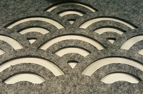 Muster, grau, Design, Textur, Hintergrundmuster, dekorativ, Dekor, retro, modernes Muster, Geometrisches Muster, modern, Fliese, keine Leute, die Architektur, gebaute Struktur, Flachwinkelansicht, drinnen, Bogen, Hintergründe, Geometrische Figur, alt, Nahansicht, Vollbild, gestalten, Wiederholung, Tag, Geschichte, Gebäude, texturiert, Decke, aufwendig, Architektur und Kunst, gewölbt, 2K, CC0, gemeinfrei, lizenzfrei