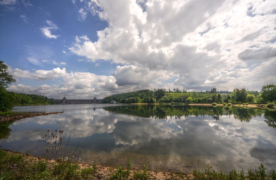 sø, skyer, landskab, vand, himmel, natur, Möhnesee, dæmning, flod, sky - himmel, udendørs, afspejling, scenics, sommer, træ, cloudscape, grøn farve, Skov, blå, skønhed i naturen, ro, scenics - natur, rolig scene, plante, ingen mennesker, dag, ikke-urbane scene, idyllisk, miljø, refleksions søen, 2K