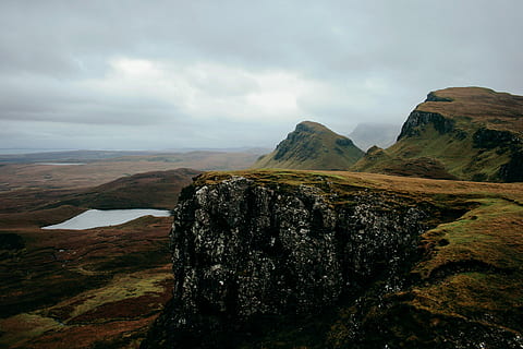 rock cliff, gray, clouds, bird, eye photography, mountain, cliff, rock, sky, grey, hill, green, scotland, lake, water, ledge, nature, view, hike, landscape, cloud - sky, beauty in nature, scenics - nature, tranquil scene, tranquility, environment, non-urban scene, mountain range, no people, idyllic, day, remote, rock - object, solid, outdoors, mountain peak, formation, 2K, CC0, public domain, royalty free