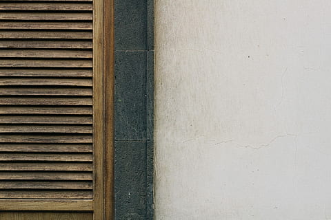 lukket, Brun, træ-, louvered dør, lukker, ydre, vindue, bygning, rektangel, væg, struktur, arkitektur, facade, bygget struktur, bygning udvendig, murbygningsfunktion, ingen mennesker, mønster, dag, tekstureret, tæt på, kopiere plads, baggrunde, fuld ramme, gammel, grå, udendørs, træ - materiale, forvitret, beton, 4K, CC0, offentligt domæne, royaltyfrie